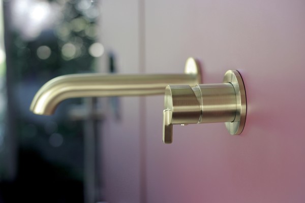 Neuesbad Serie 600 Unterputz Waschtischarmatur, inklusive Einbaukörper , Oberfläche: gold gebürstet