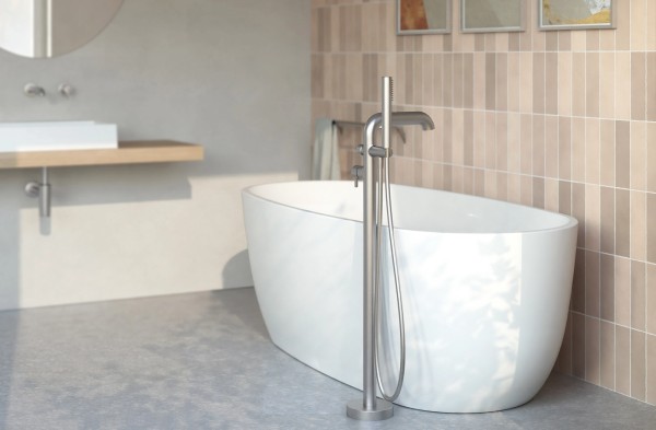 Neuesbad Serie 600 freistehende Wannenarmatur mit Brauseset, Oberfläche: edelstahl gebürstet